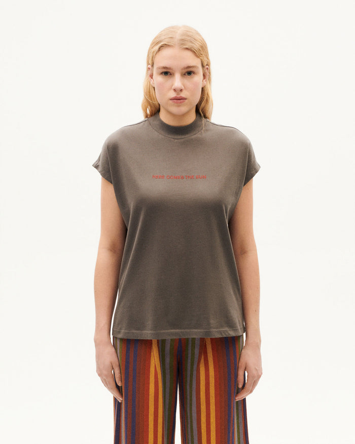 Thinking Mu Camiseta Gris Here Comes The Sun