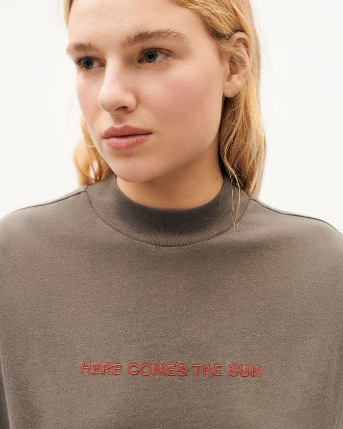 Thinking Mu Camiseta Gris Here Comes The Sun