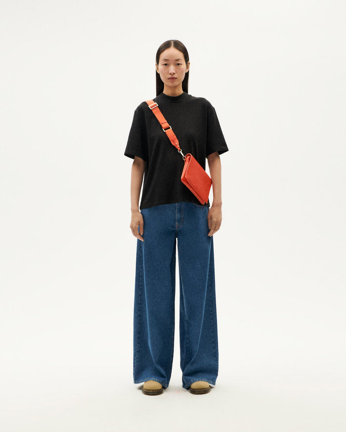 Thinking Mu Camiseta Gruesa Negra Hemp Aidin