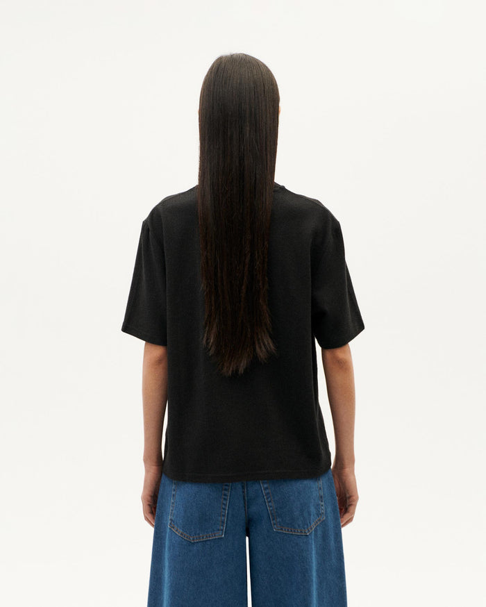 Thinking Mu Camiseta Gruesa Negra Hemp Aidin
