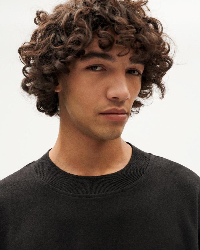 Thinking Mu Camiseta Gruesa Negra Hemp Doug