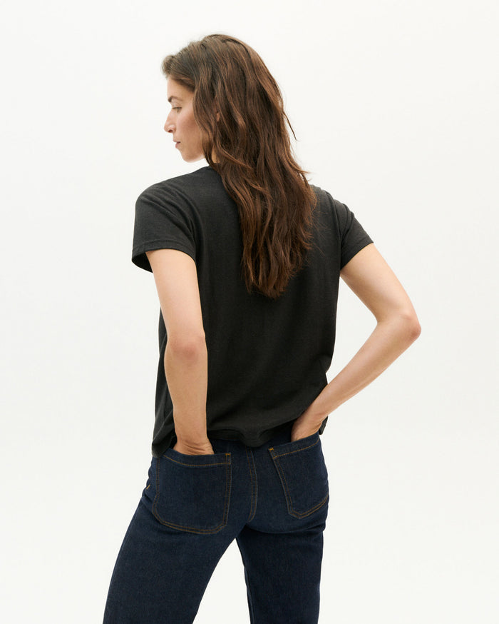 Thinking Mu Camiseta Ligera Negra Hemp Clavel