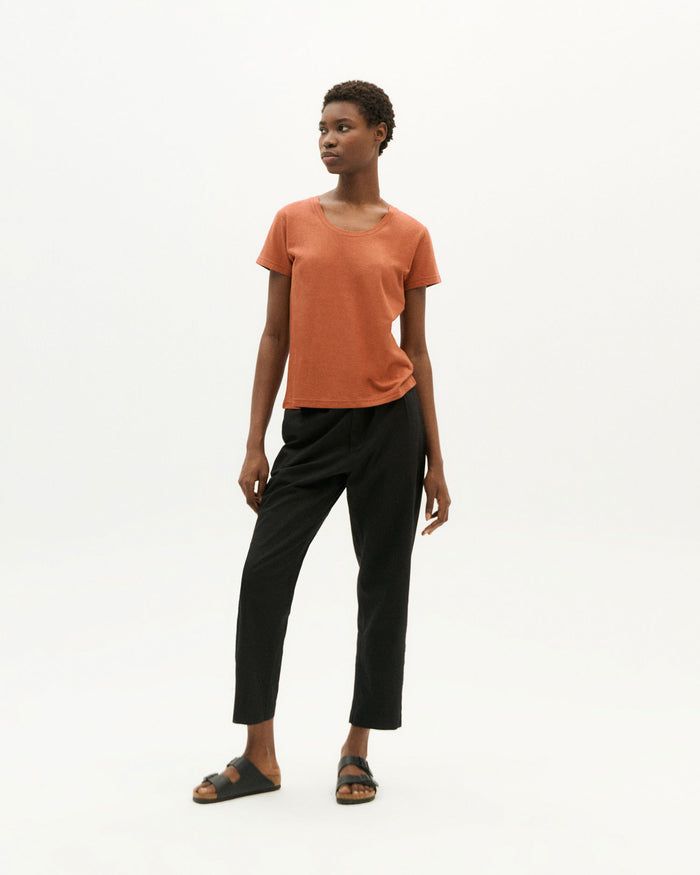 Thinking Mu Camiseta Ligera Roja Hemp Regina