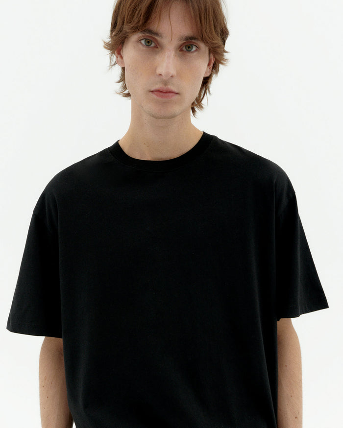 Thinking Mu Camiseta Negra Aaron