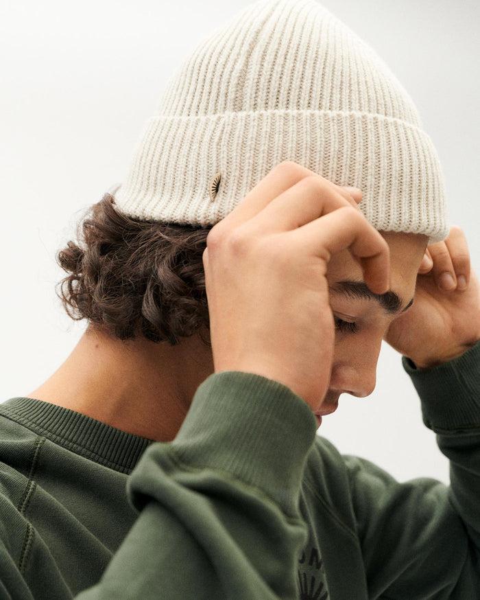 Thinking Mu Gorro Crudo Lana Amor