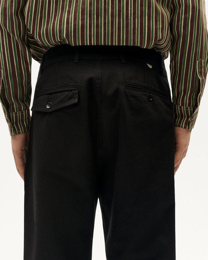 Thinking Mu Pantalón Negro Wotan