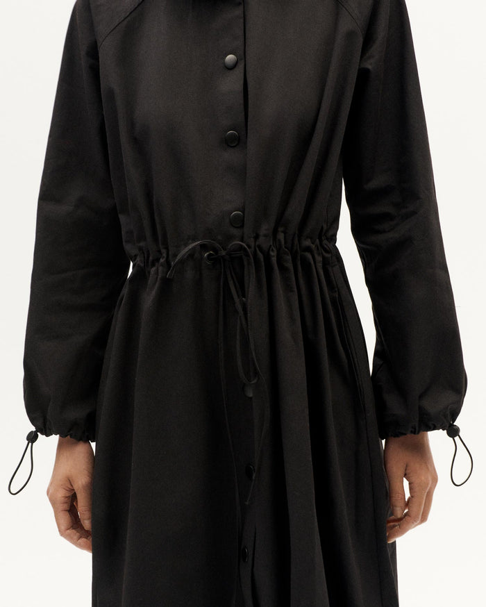 Thinking Mu Vestido Negro Kusama