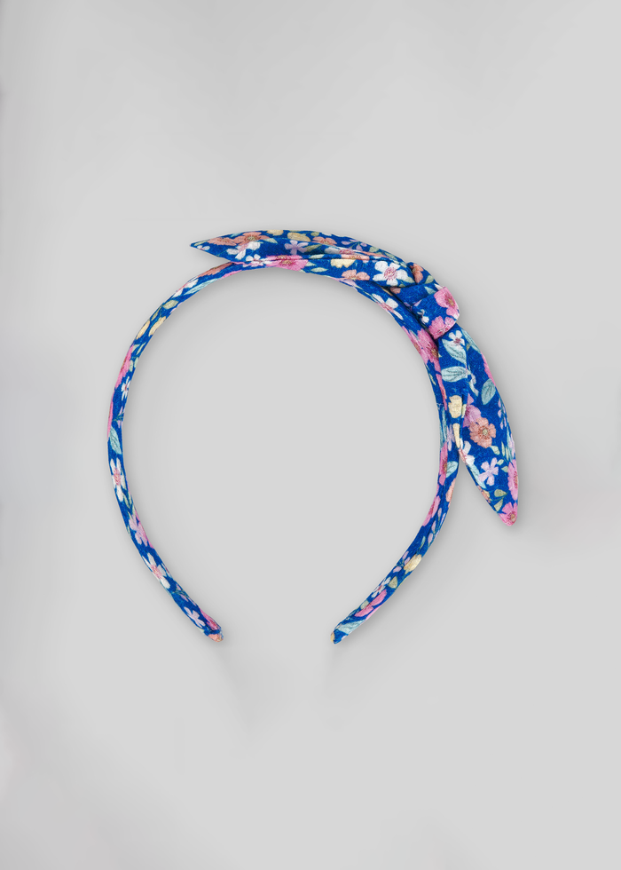 Tiamia Diadema Niña