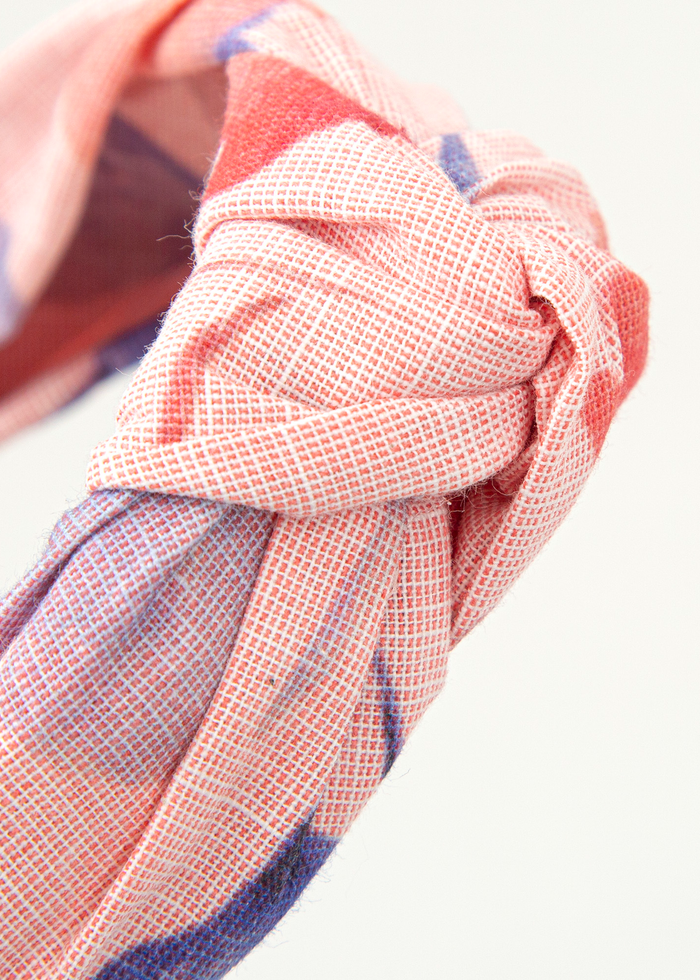 Tiamia Diadema Niña