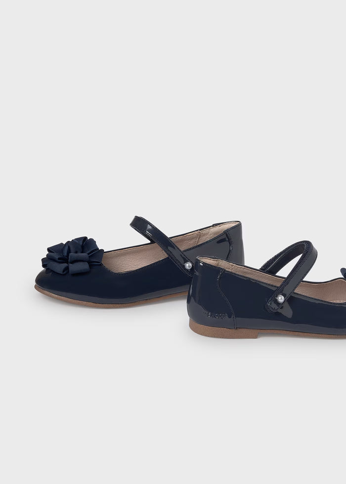 Tiamia Mercedita Charol Flor Niña