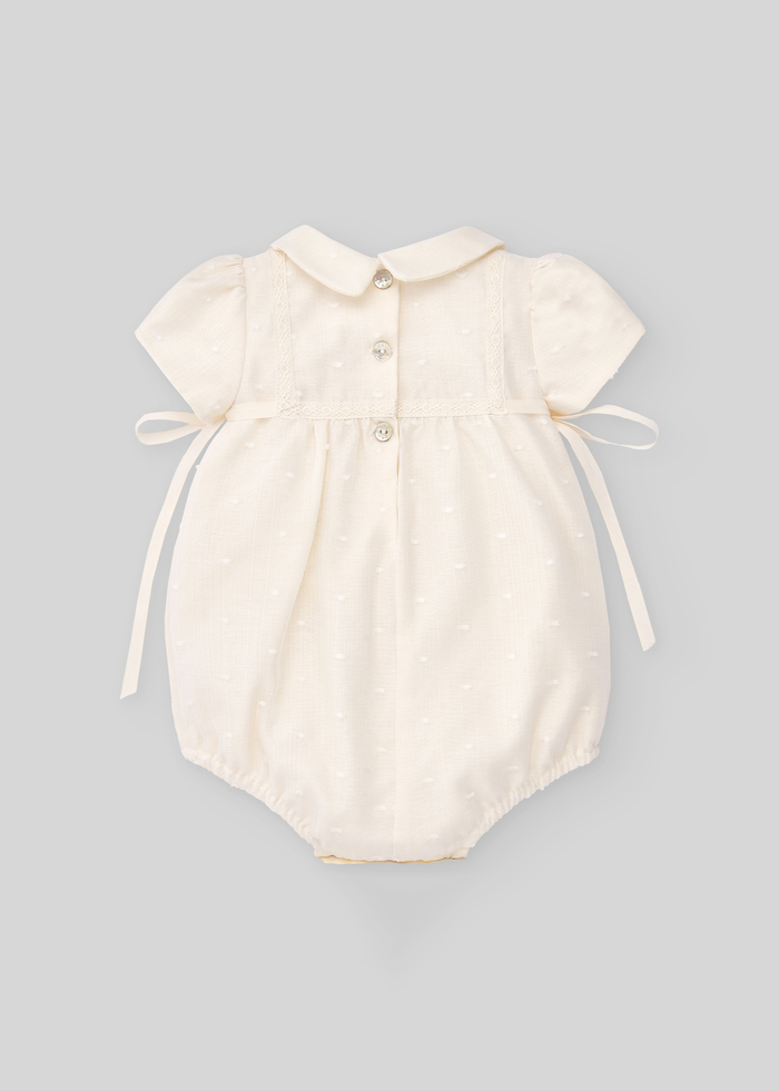 Tiamia Pelele Ceremonia