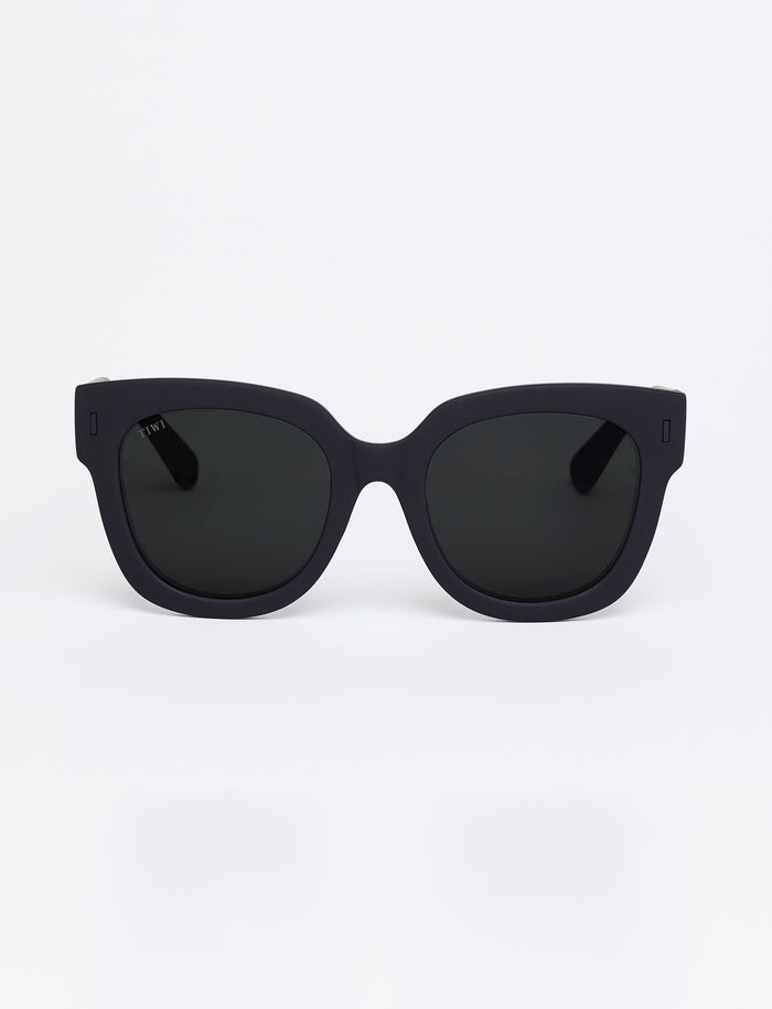 tiwi KERR Total Black Edition