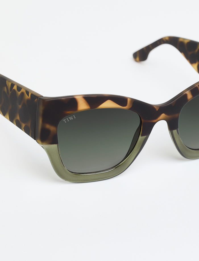 Tiwi MAYFAIR Green Tortoise / Green
