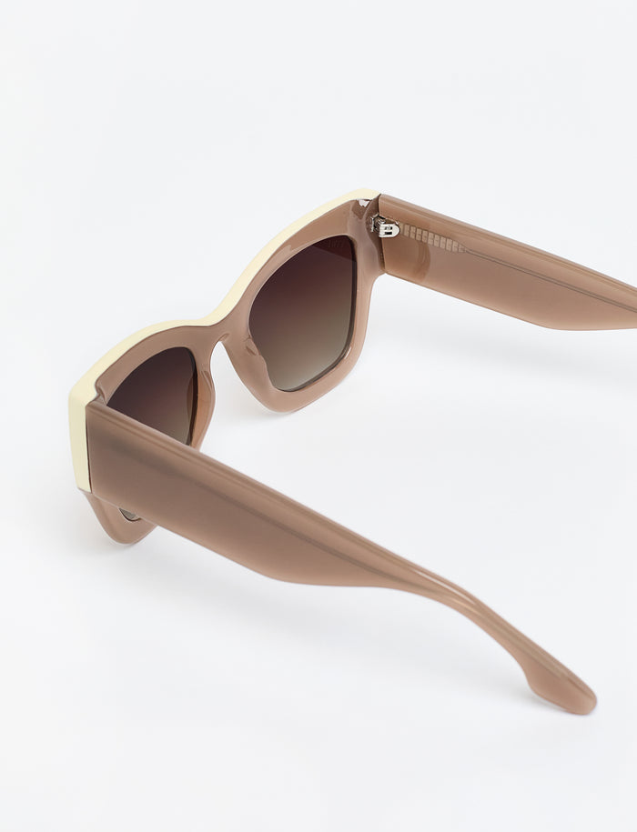 Tiwi MAYFAIR Shiny Coconut