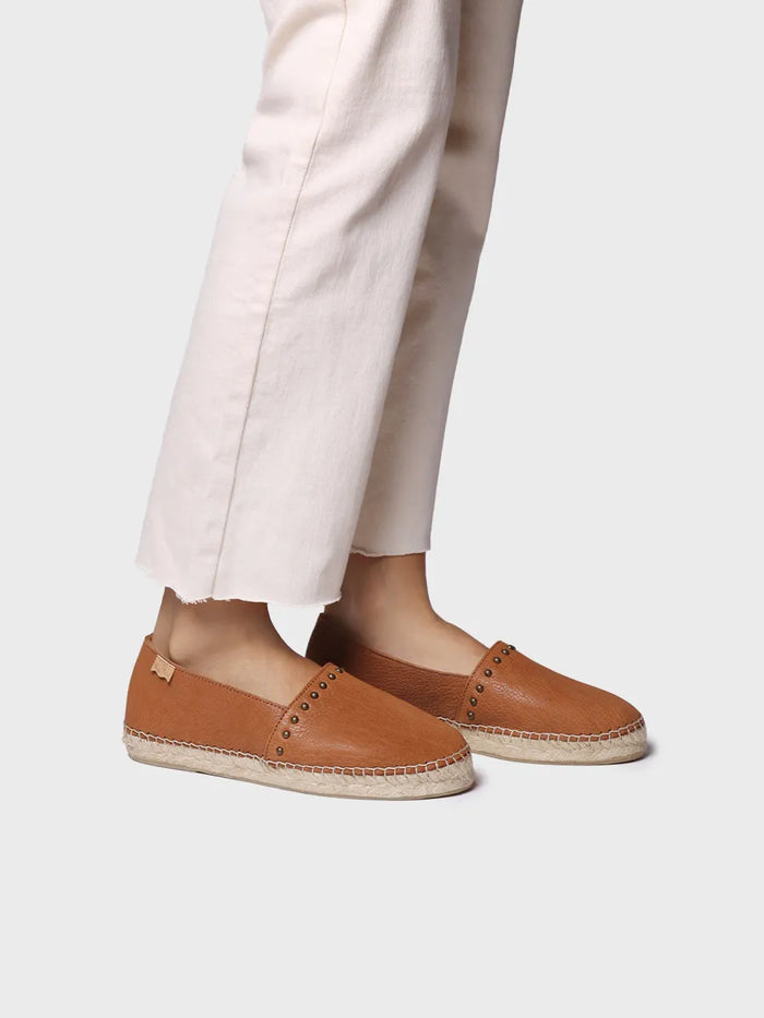 Toni Pons MALTA - Alpargata Plana De Mujer En Piel Con Tachuelas | MALTA