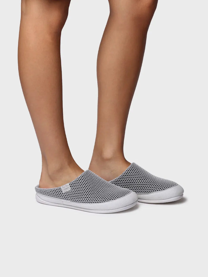 Toni Pons MINA-GC - Zapatilla De Casa Tipo Zueco De Mujer En Rejilla | MINA-GC
