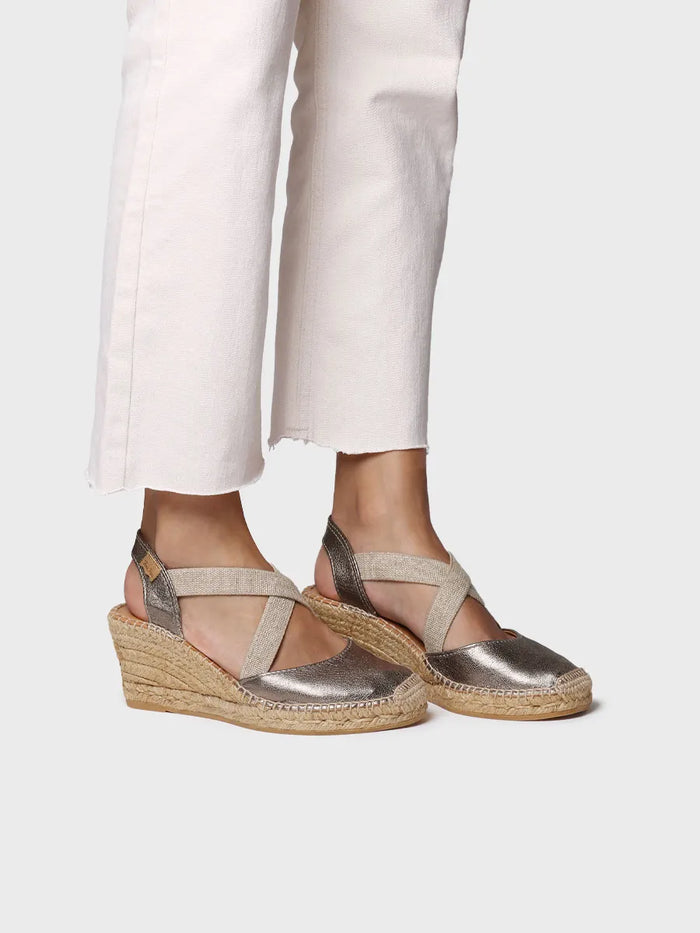 Toni Pons SABA-P - Alpargata De Piel Con Cuña En Color Turrón | SABA-P