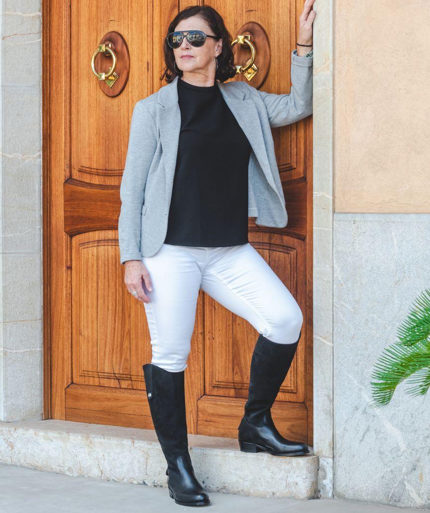 Tony Mora 2000 BOTO ALARO CLUB NEGRO – SERRAJE NEGRO