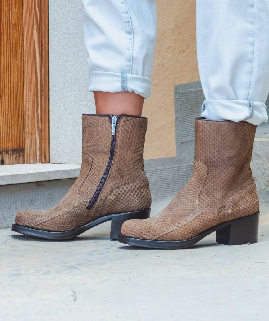 tony mora 687 LISTA TINA PITON BC CUERO MATE