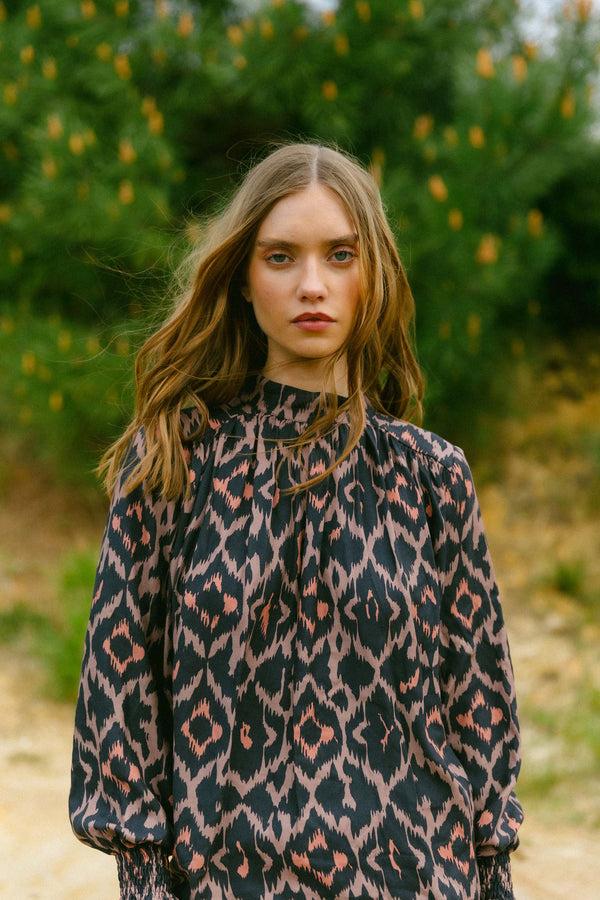 Triana By C Blusa Geométrica Goma Puño HALDEN