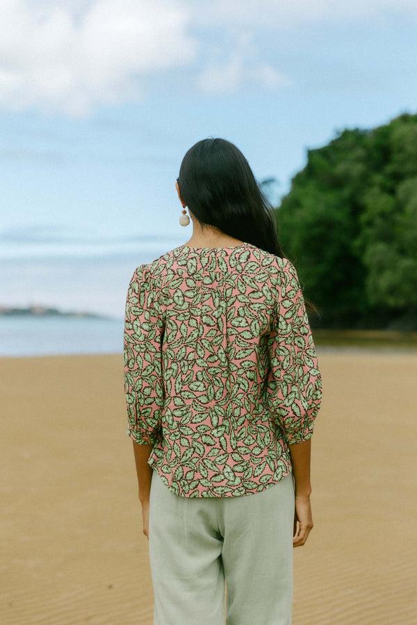 Triana By C Blusa Hojas Verde ZEA