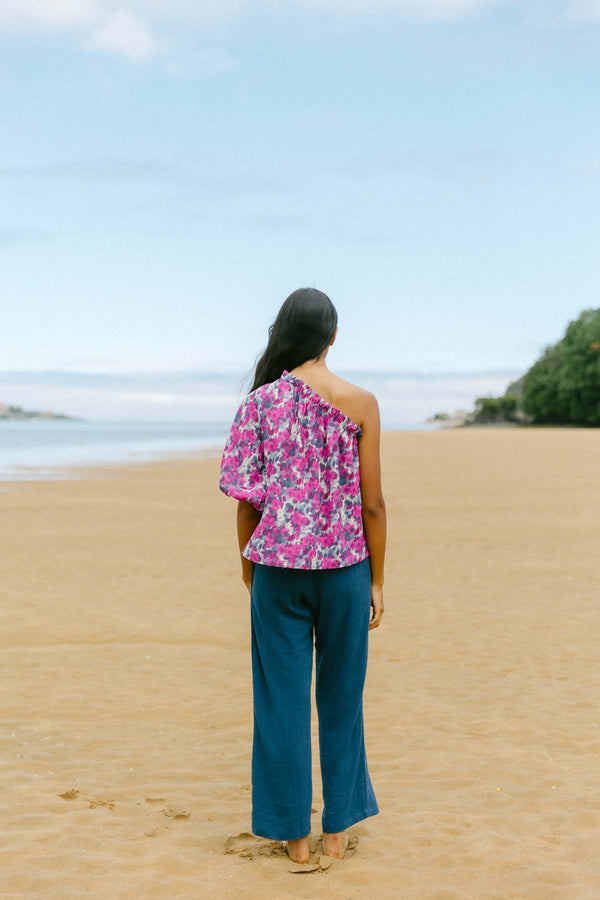 Triana By C Blusa LEON Asimétrica Mancha Fucsia