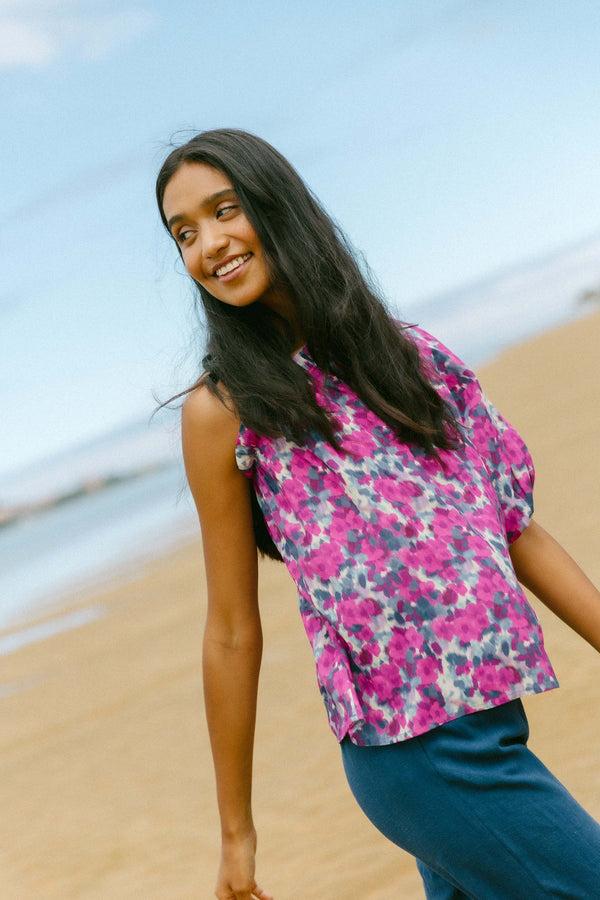 Triana By C Blusa LEON asimétrica mancha fucsia