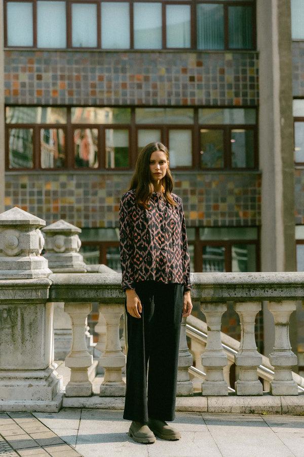 Triana By C Blusa MELBOURNE Geometric