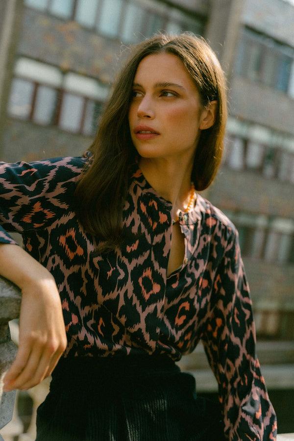 Triana By C Blusa MELBOURNE geometric