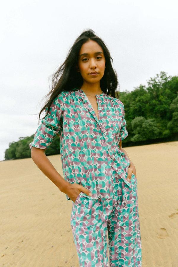 Triana By C Blusa melbourne geométrica