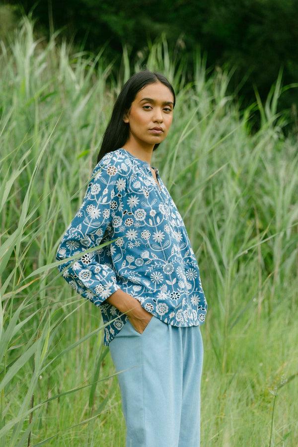 Triana By C Blusa Voile Bordado Azul OCA