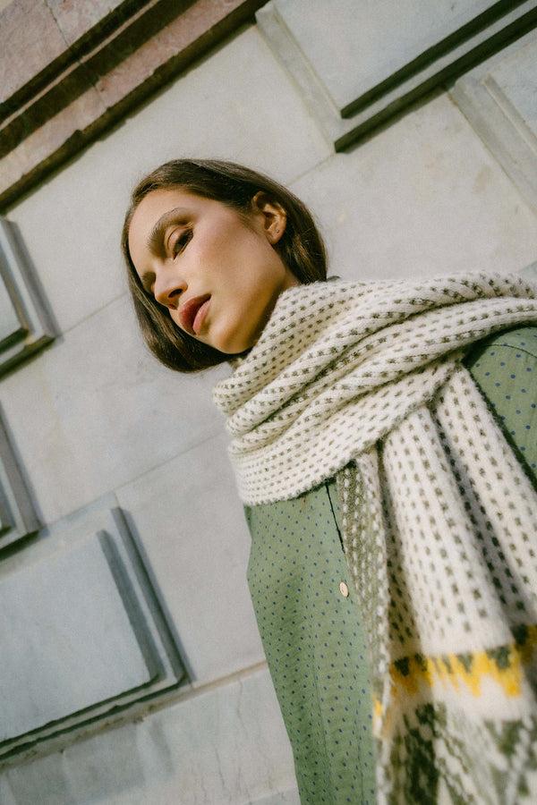 Triana By C BUFANDA PRINT SNOW