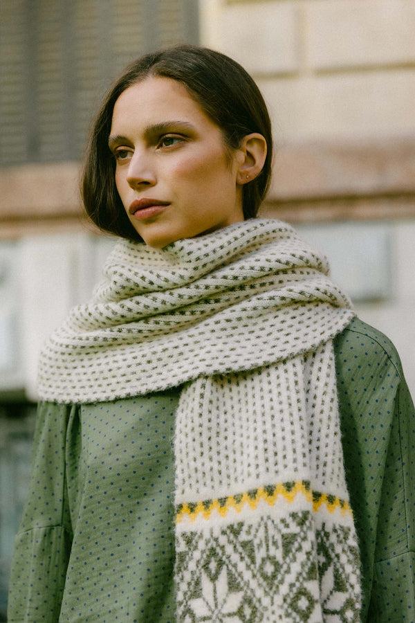 Triana By C BUFANDA PRINT SNOW