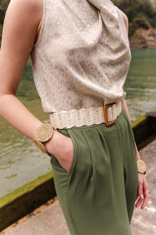 Triana By C Cinturón Blanco Rafia Hebilla Madera