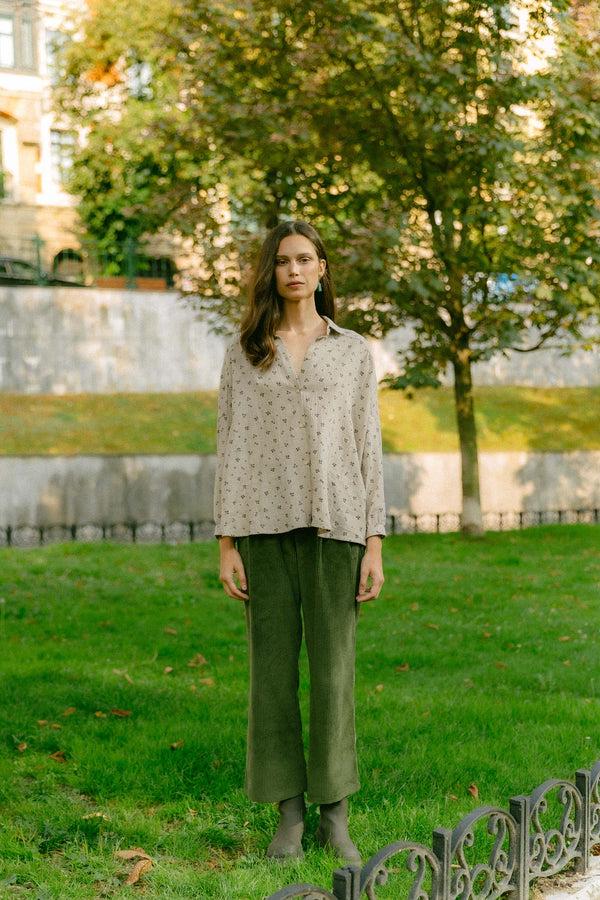 Triana By C Pantalón MILLET Pana Verde