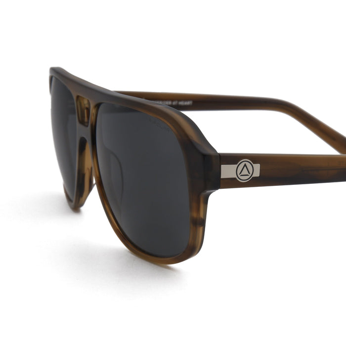 Uller Base Camp Brown Tortoise / Black