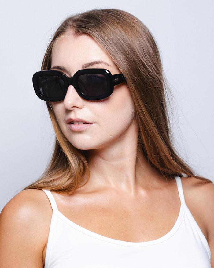 Uller Pearl Black / Black