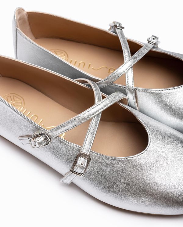 Unisa Bailarina Con Tiras Cruzadas