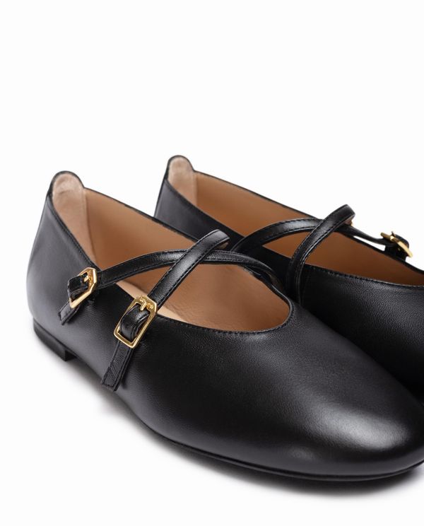 Unisa Bailarina Con Tiras Cruzadas