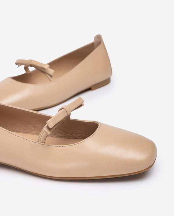 Unisa Bailarina De Punta Cuadrada Y Lazo
