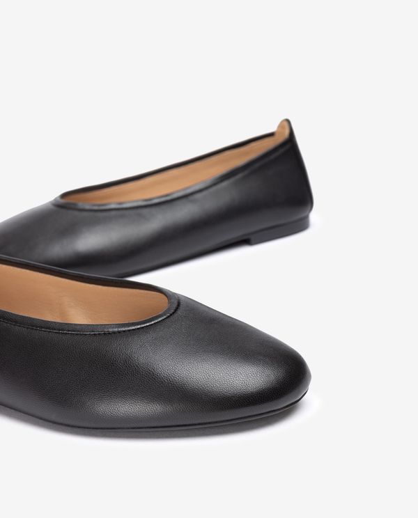 Unisa Bailarina De Punta Redonda