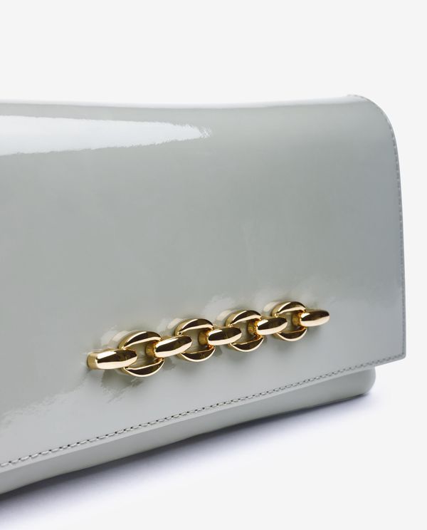 Unisa Bolso De Charol Con Adorno