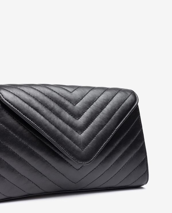 Unisa Bolso Pequeño Con Pespuntes