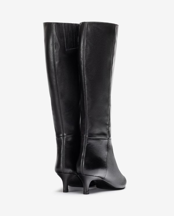 Unisa Bota De Caña Alta Y Punta Fina