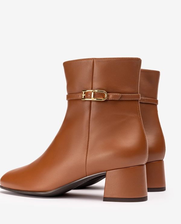 Unisa Botín Con Adorno