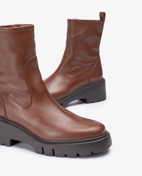 Unisa Botín Con Bloque Al Tono