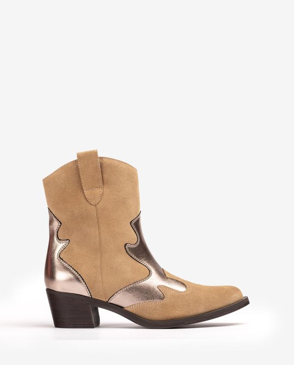 unisa Botín cowboy en contraste