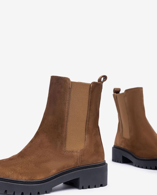 Unisa Botín Plano Con Elástico