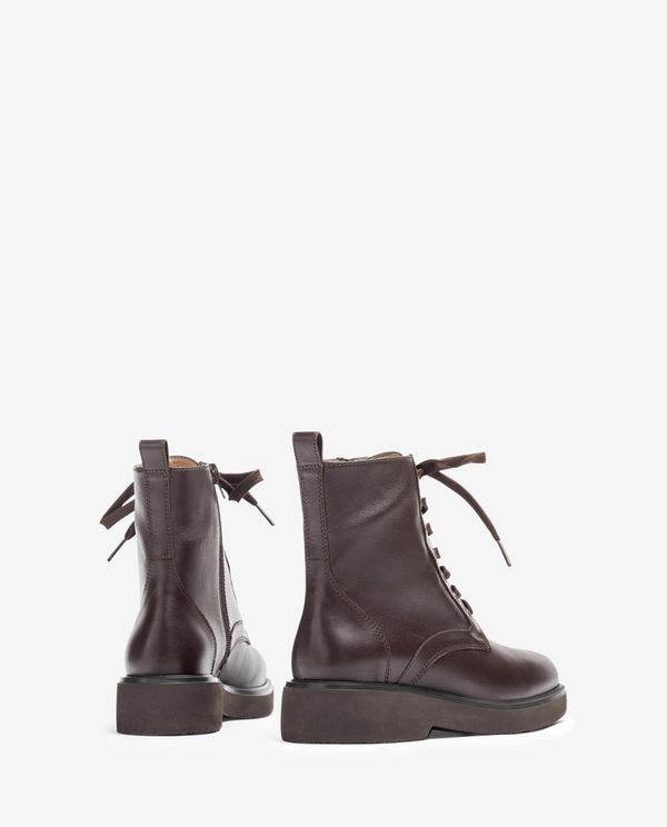 Unisa Botín SuperLight Con Cordoneras