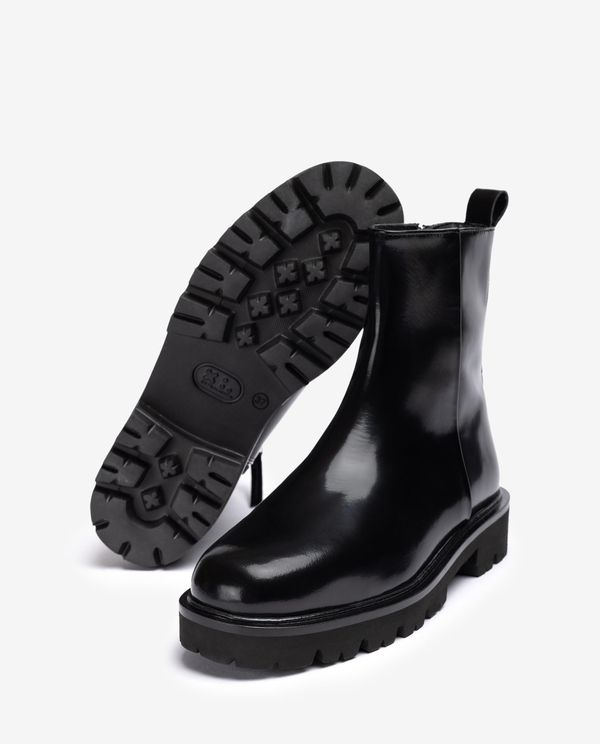 Unisa Botín SuperLight